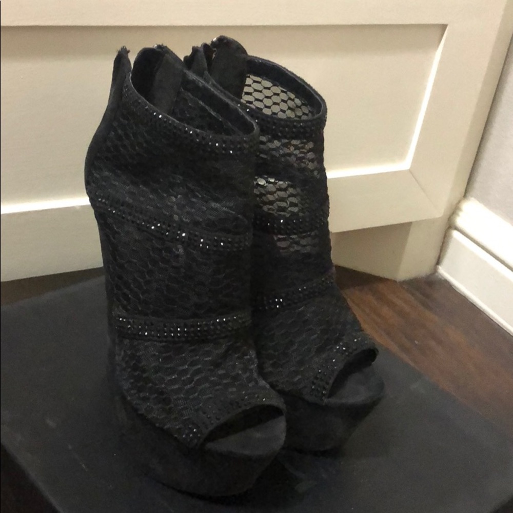 Bebe heels SOLD